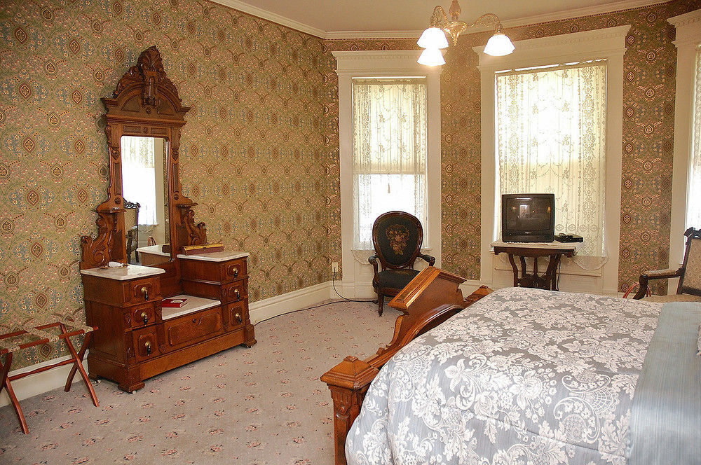 The Grand Anne Bed And Breakfast Keokuk Exterior foto